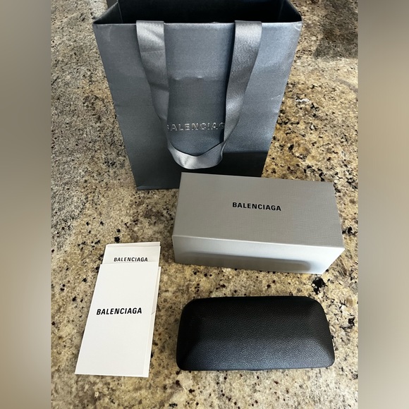 Balenciaga Limited Edition Cat Sunglasses in Dark Havana - Picture 6 of 8